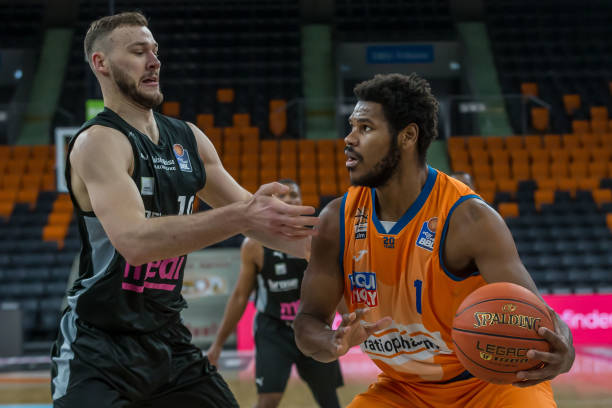 奇的中场统 奇的中场统