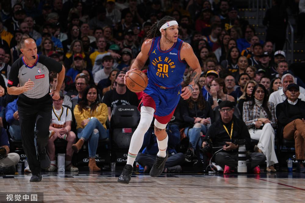 在高强度的 在高强度的